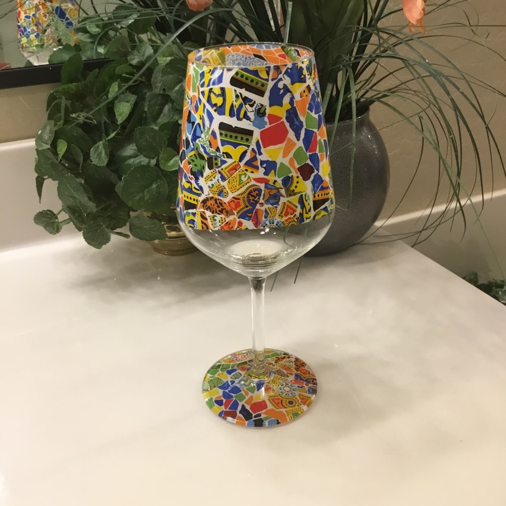 Italian decoupage wine glass. 🍷